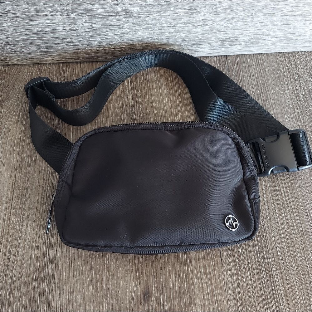 Pander Belt Bag Large 2L, Waterproof Everywhere Fanny Pack Waist Bag